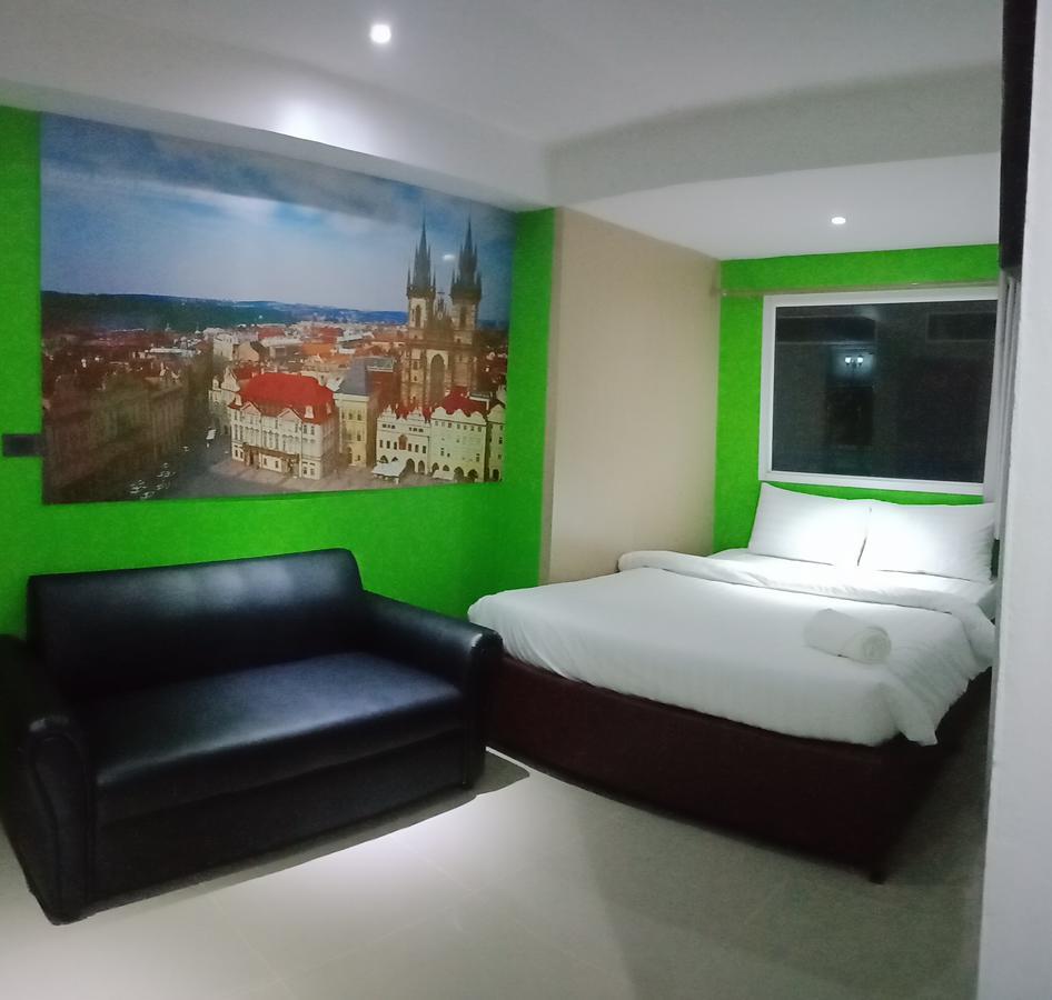 Blue Orchids Hotel Hat Yai Esterno foto